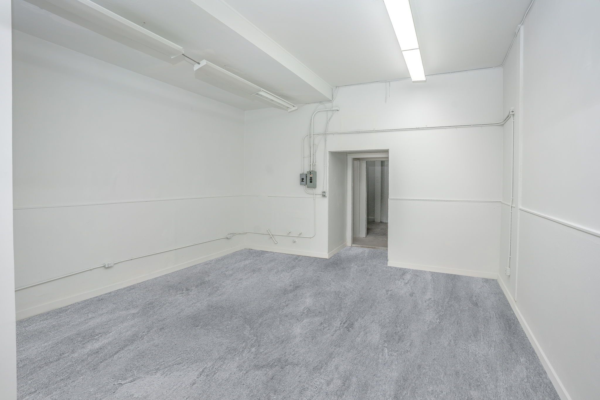 Lease/Commercial/Retail